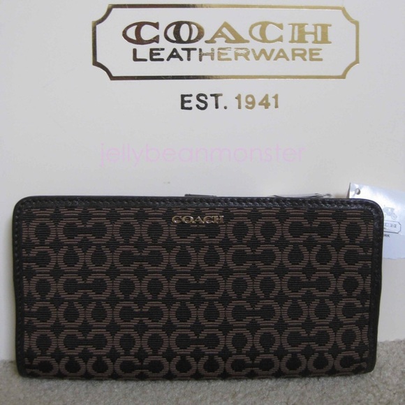 COACH 49611 Madison Needlepoint Op Art Slim Envelope Flap Wallet - Picture 1 of 12